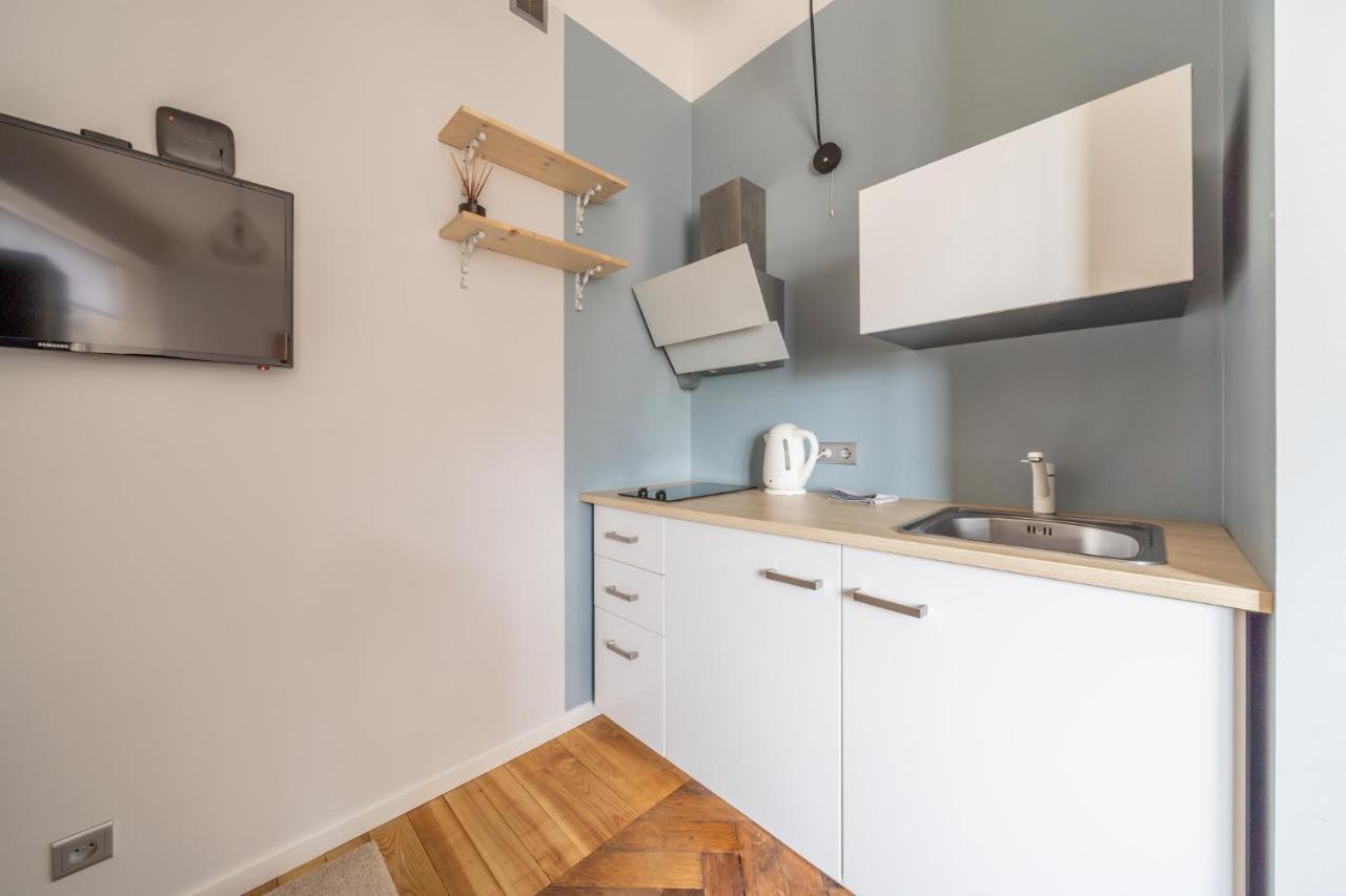 Baltic Design Apartments With Free Parking And Self Check In Riga Bagian luar foto